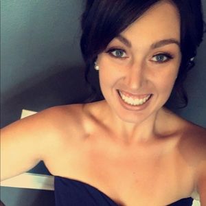 Meet your Posher, Crystal